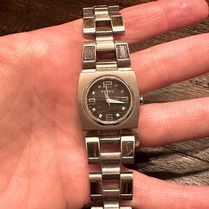 Fossil watch with mahogany accents